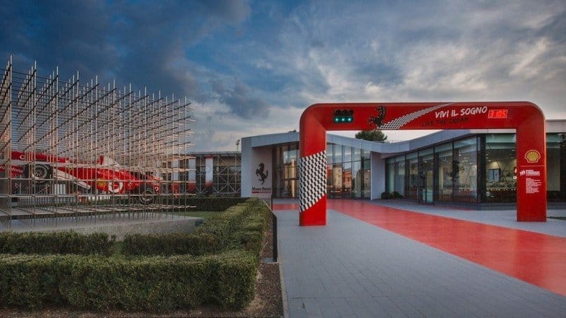 Motor Valley Premium Experience 19 Motor Valley Premium Experience - Image 19