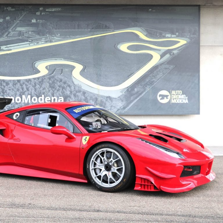 Ferrari 488 challange pista modena 02