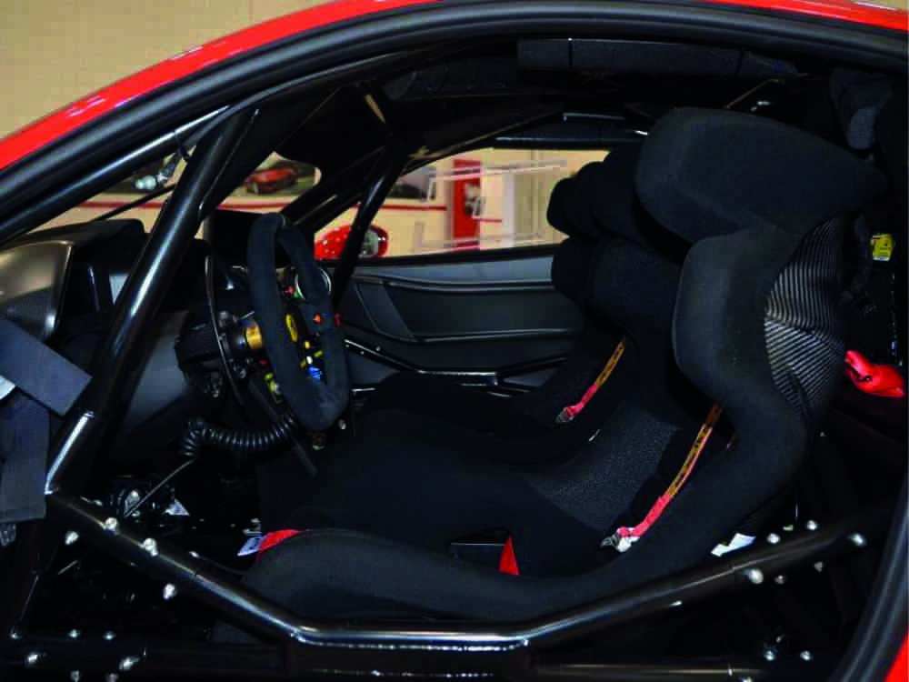 Driving on the Misano track - Motorsport Maranello