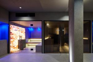 Motor Valley Premium Experience 25 317870925